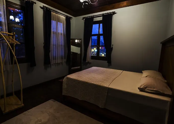 Samlioglu Historical Trabzon