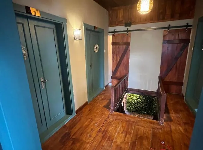 Samlioglu Historical Guest house